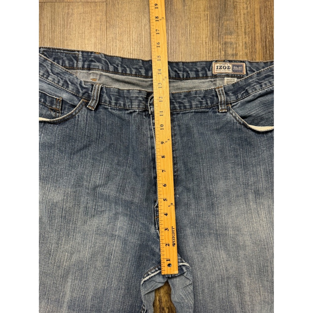 IZOD Mens Straight Leg Jeans 44x30 Blue Medium Wash 100% Cotton Denim 5-Pocket - Picture 5 of 15
